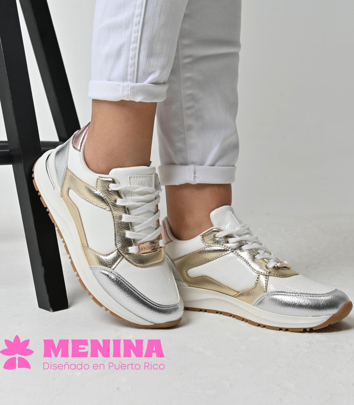 Pily White Sneaker