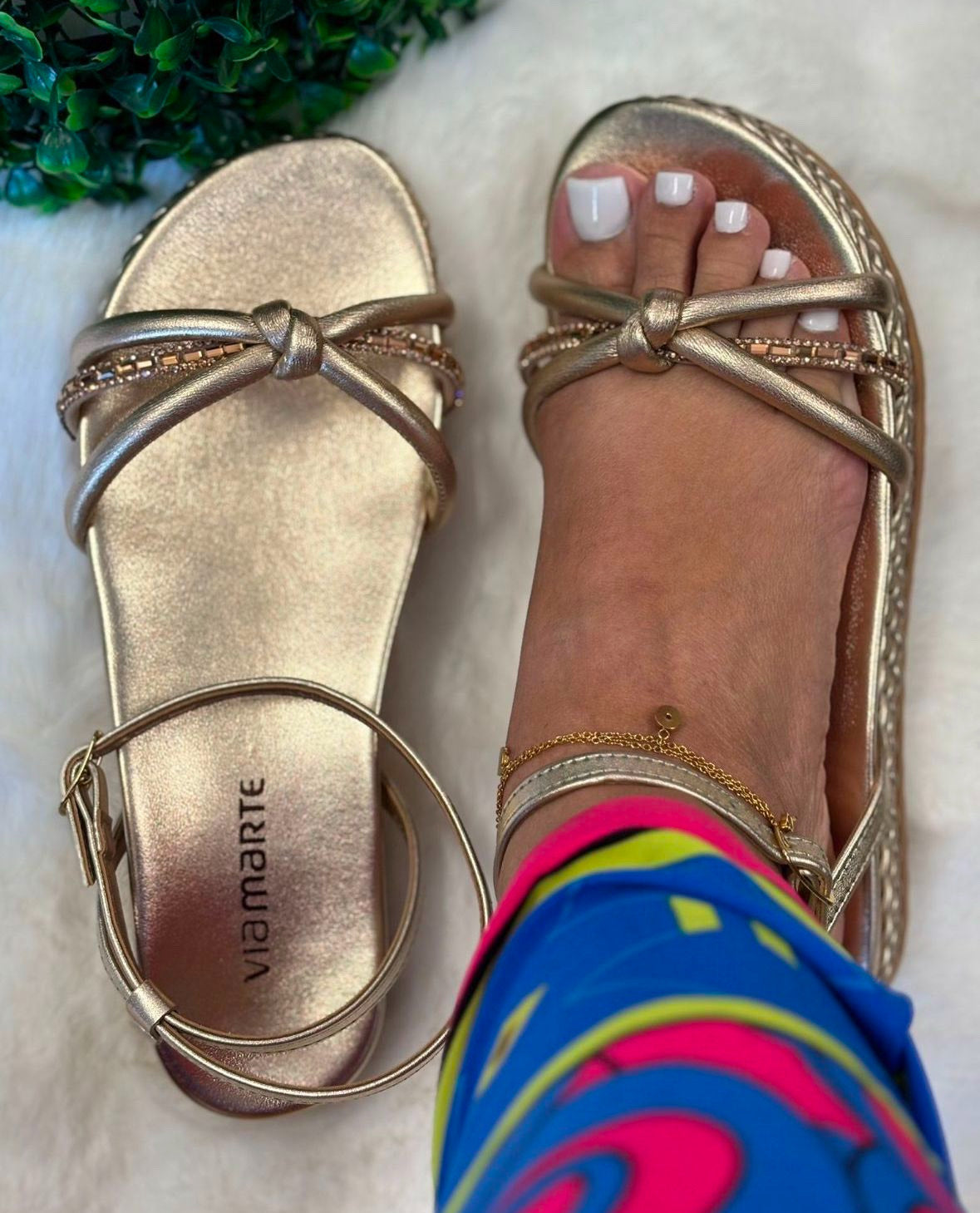 Gold viamarte sandals