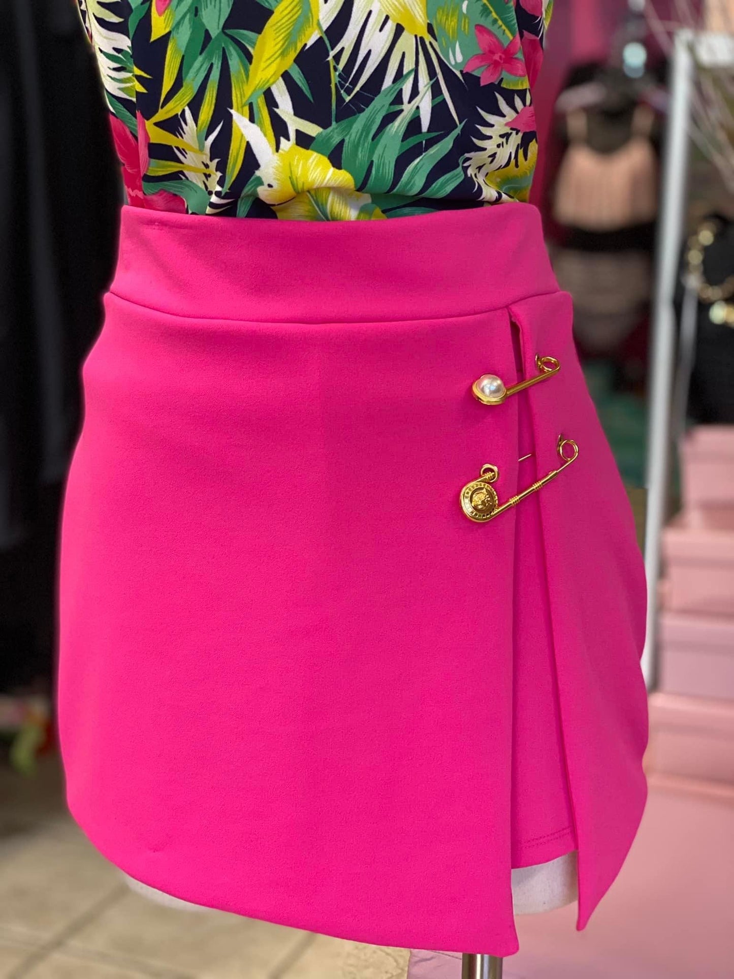 FUSCHIA SKORT